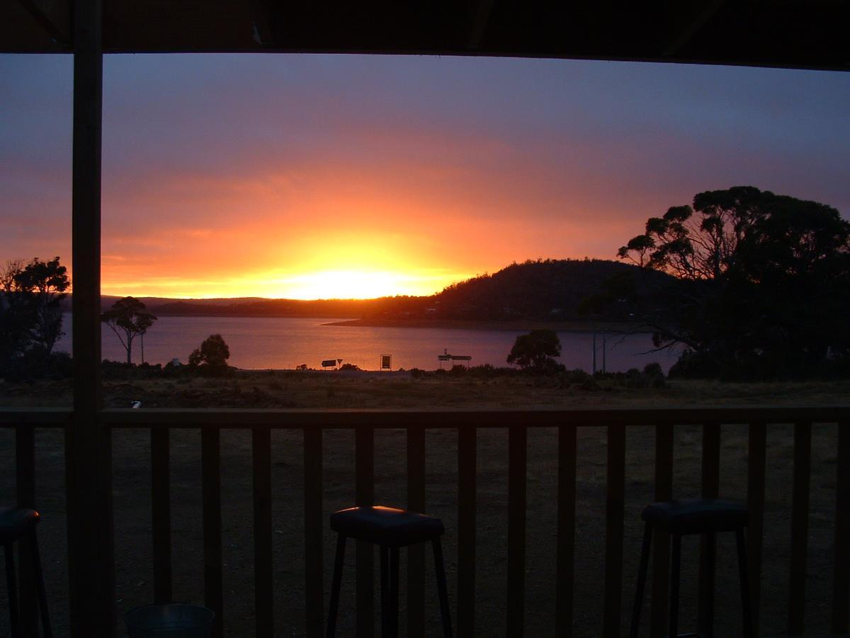 Great Lake Hotel Liawenee Bagian luar foto